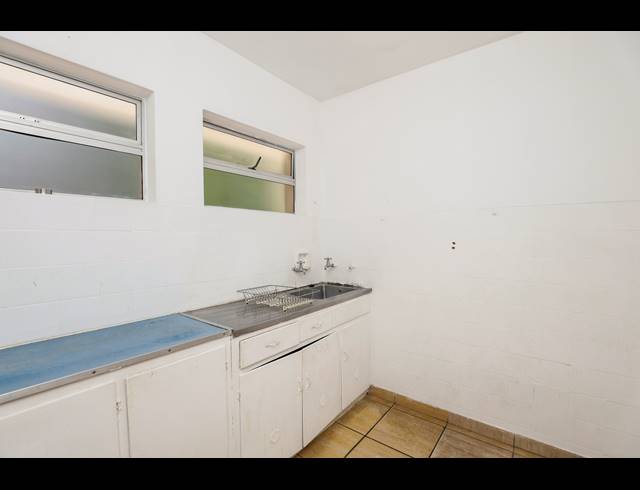 1 BEDROOM SECTIONAL TITLE TO LET IN SOUTH BEACH